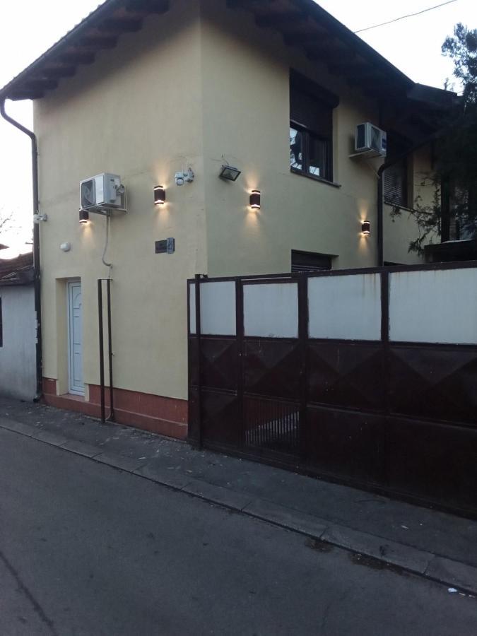 Apartman En Dusanovac Екстериор снимка