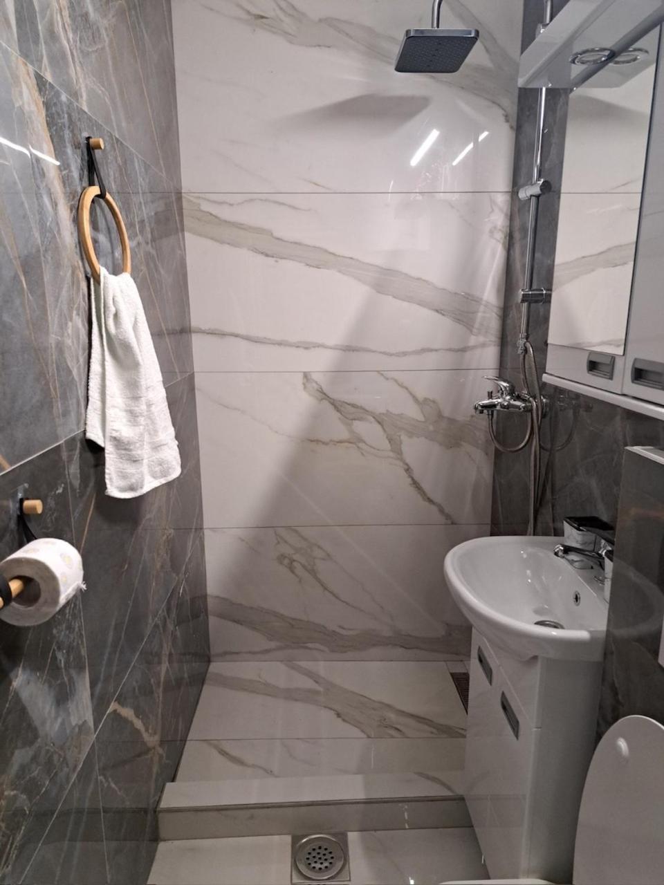 Apartman En Dusanovac Екстериор снимка