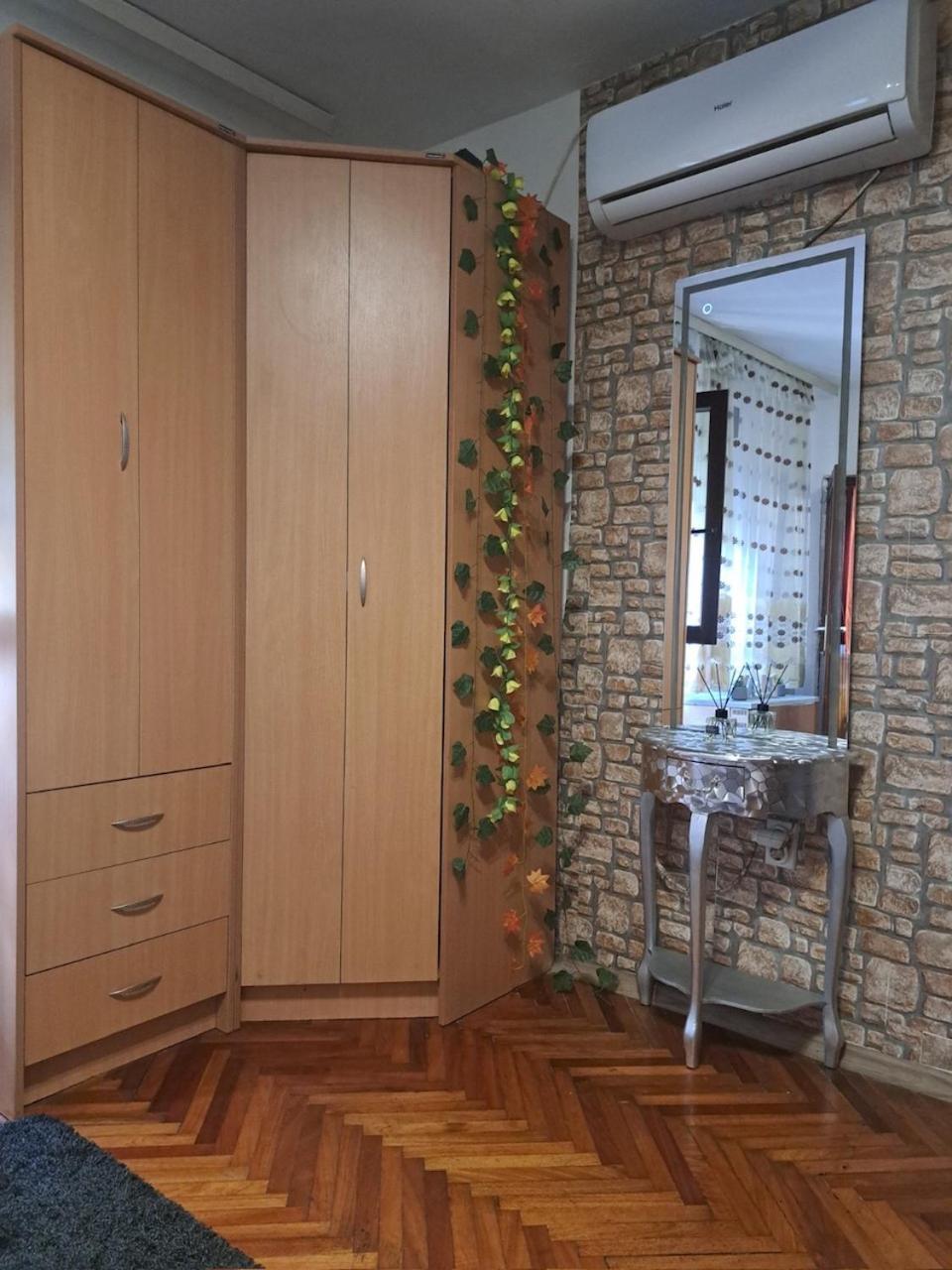 Apartman En Dusanovac Екстериор снимка