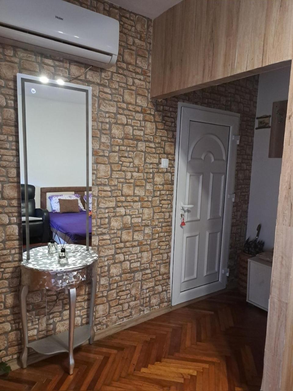 Apartman En Dusanovac Екстериор снимка